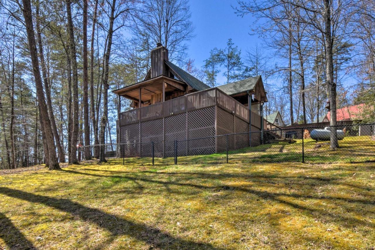 Helen Cabin With Deck And Hot Tub Less Than Half Mi To Main St 外观 照片